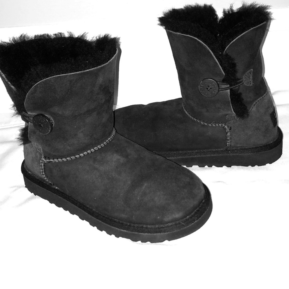 Ugg Bailey Button boots, Size: 2